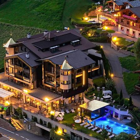 Alpin Garden Luxury Maison & Spa - Adults Only Ortisei Exterior foto