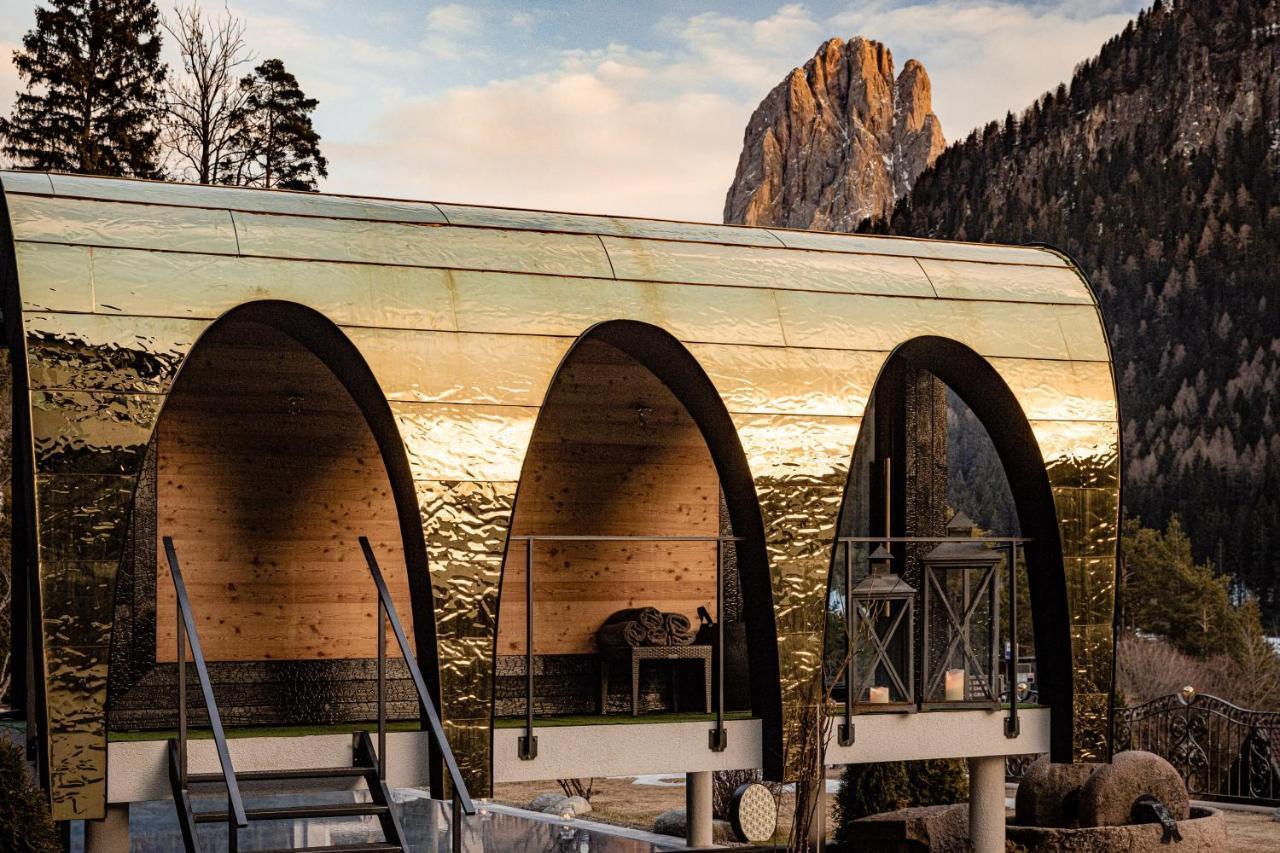 Alpin Garden Luxury Maison & Spa - Adults Only Ortisei Exterior foto